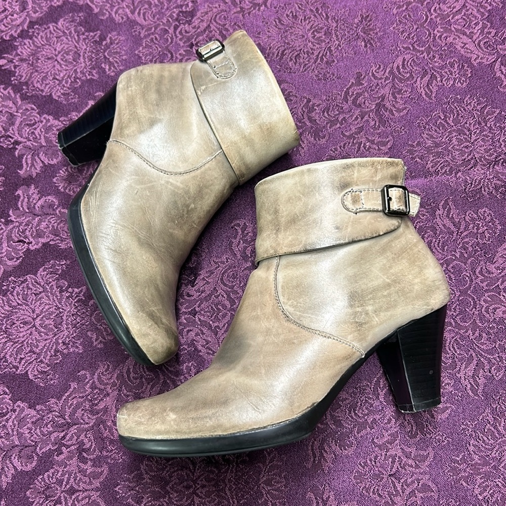 Volks Walkers Leather Heel Booties